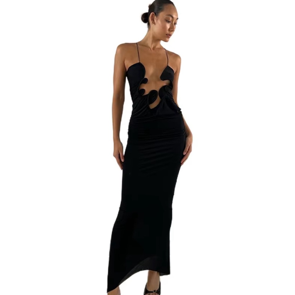 NEW WITH TAGS: Elegant Black Maxi Dress - Picture 2 of 2